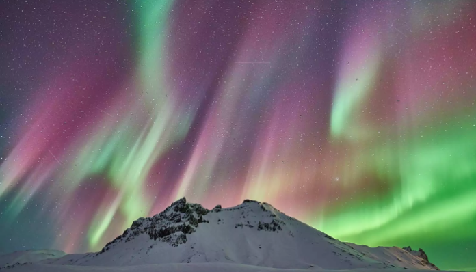 Best time to see Northern lights in Iceland