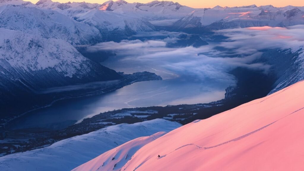 The mountains and valleys of Eastern Norway