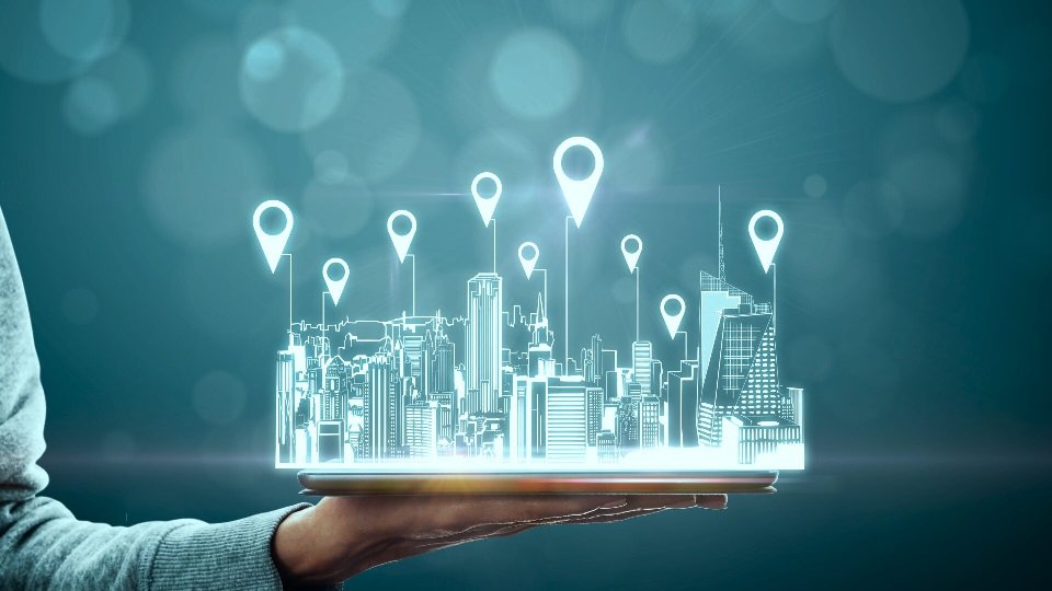 Scaling Relevance: Creative Optimization for Multi-Location Brands