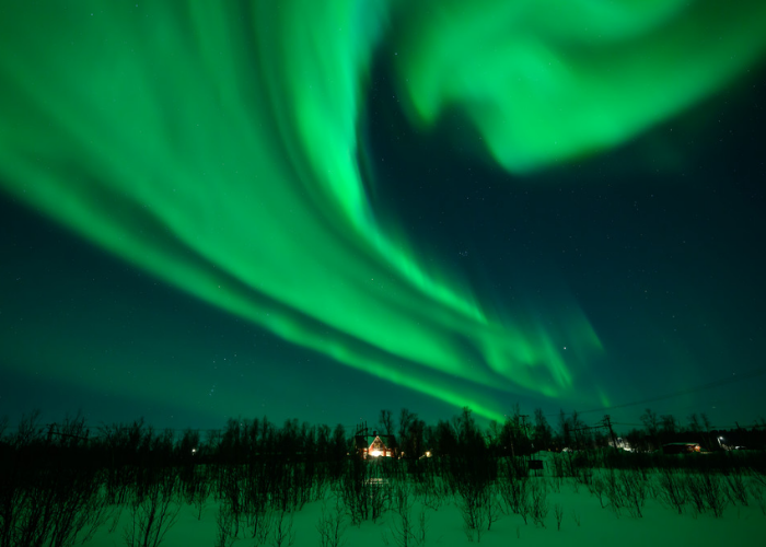 Best Time to Watch the Northern Lights Tonight